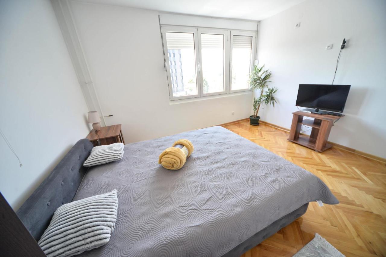 Apartman Centar Lux Pirot Exterior photo
