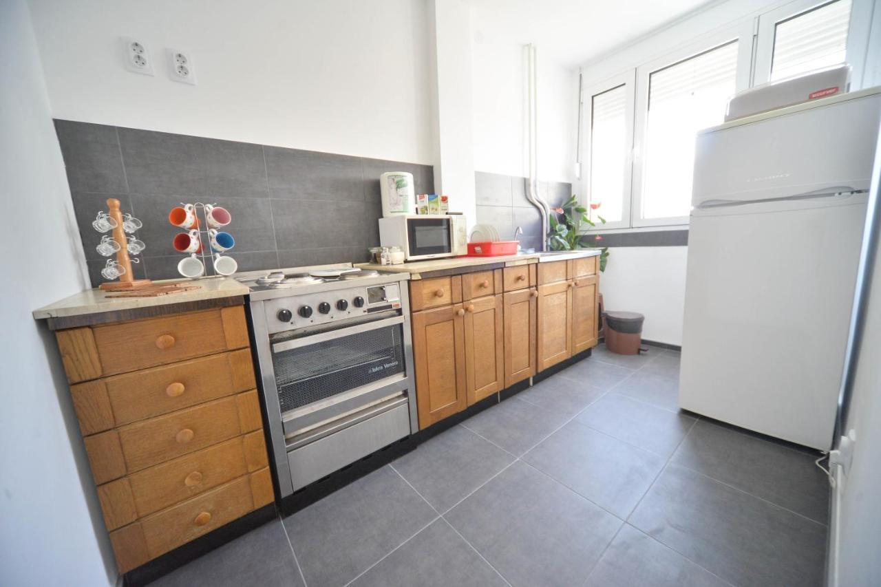 Apartman Centar Lux Pirot Exterior photo