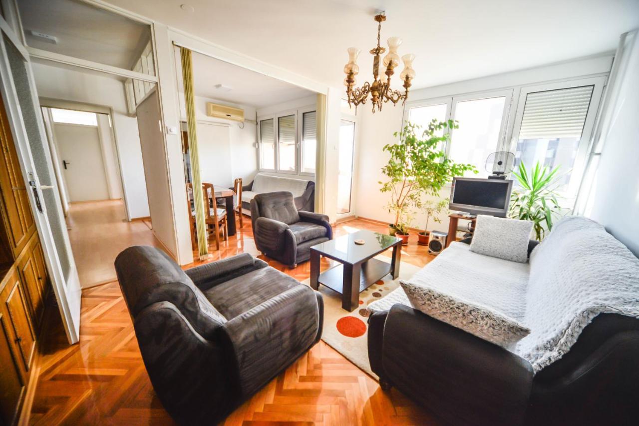 Apartman Centar Lux Pirot Exterior photo